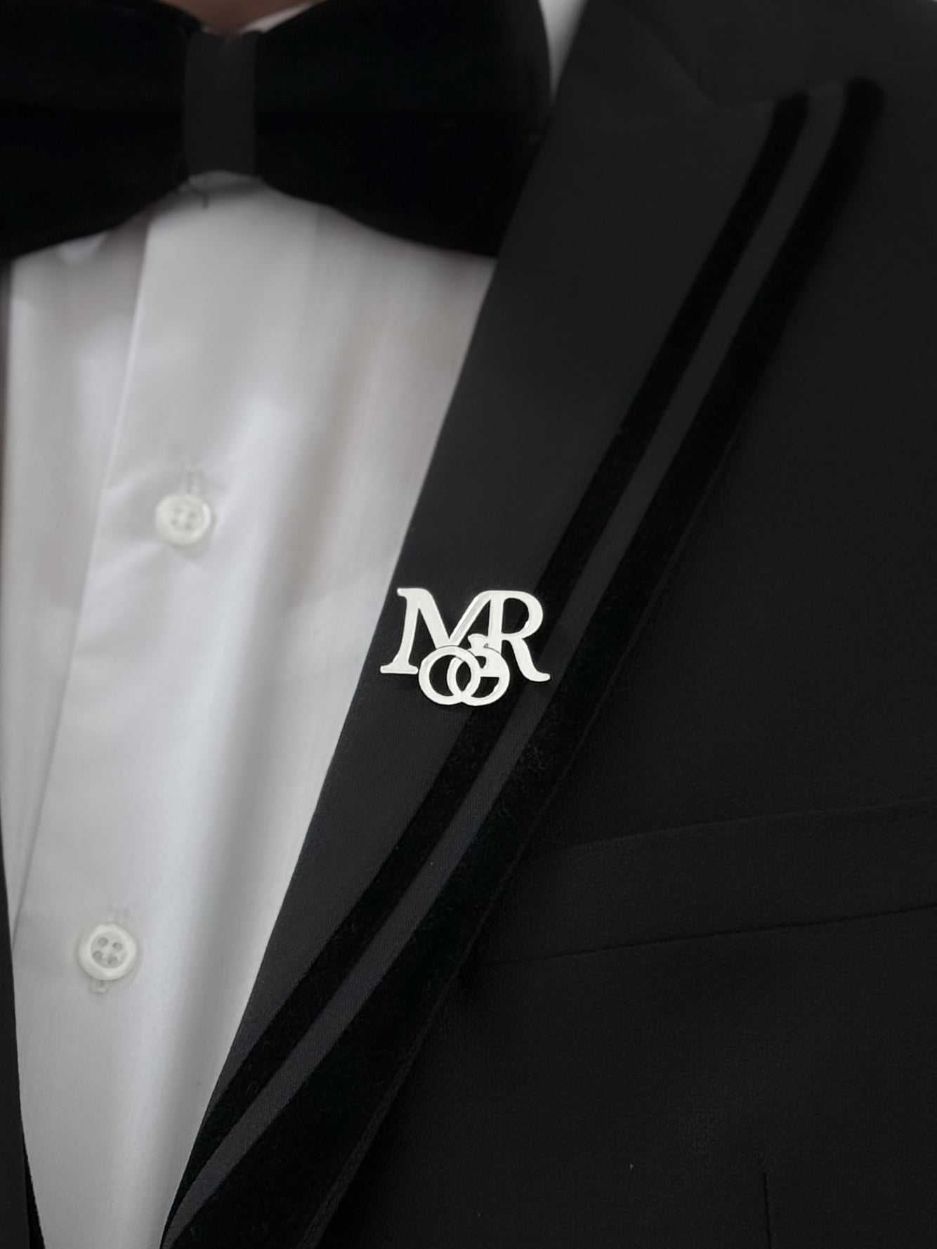 بروش فضة – حرفين مميزين ✨💖