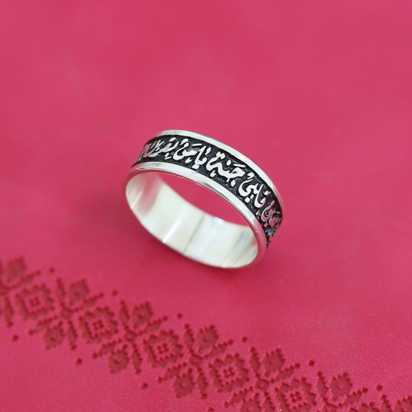 دبلة رجالي فضة – تصميم خاص حسب الطلب 💎